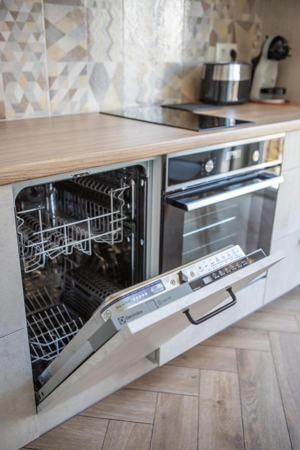 Living & Lifestyle Home - Klaipeda - By Hello Sea Homes Екстериор снимка